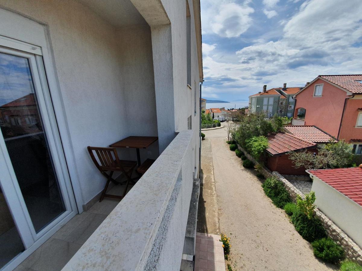 Apartmani Bozic-Tokic Krk Town Exterior foto